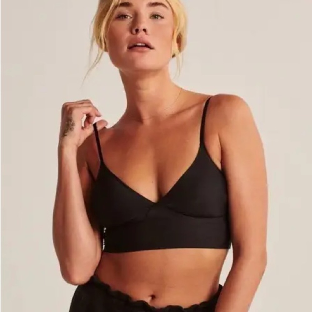 Abercrombie Next to Naked Padded Vneck Bralette